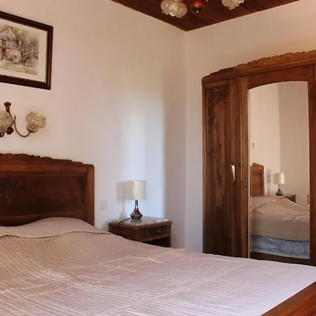 Holiday home Authentique Ferme Perigourdine, A 5km Au Sud De Sarlat, 1km De La Riviere *