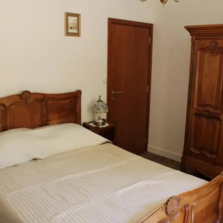 Holiday home Authentique Ferme Perigourdine, A 5km Au Sud De Sarlat, 1km De La Riviere
