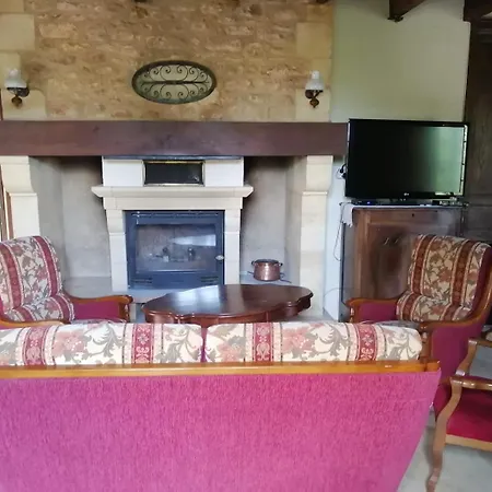 Holiday home Authentique Ferme Perigourdine, A 5km Au Sud De Sarlat, 1km De La Riviere