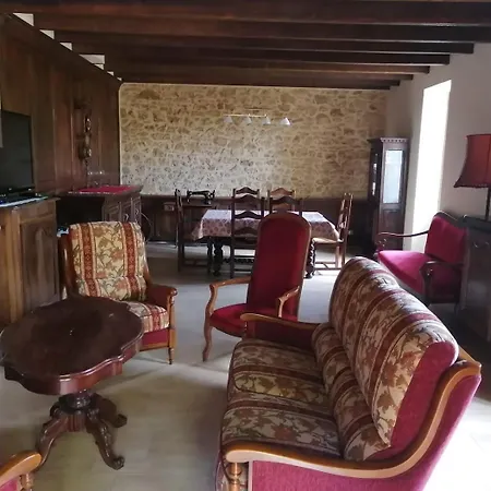 Authentique Ferme Perigourdine, A 5km Au Sud De Sarlat, 1km De La Riviere Holiday home Vitrac (Dordogne)